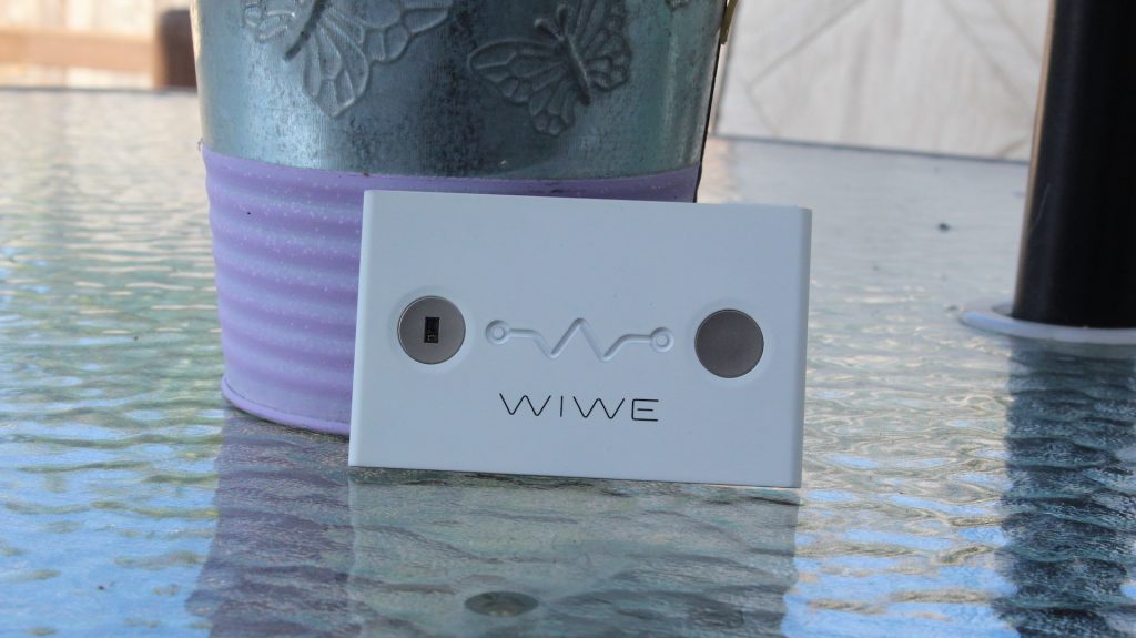 Wiwe, the Mobile ECG: Track Your Heart Rate and Blood Oxygen Level on the  Go